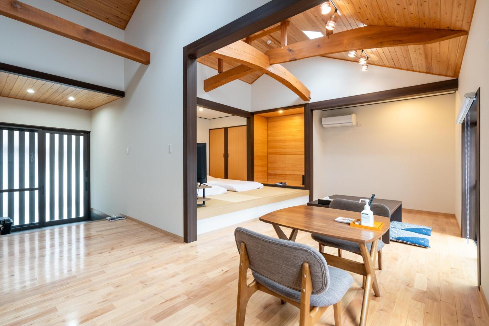 Villa Miyako 源泉かけ流し客室温泉ヴィラ みやこ別邸 Goto Exteriör bild