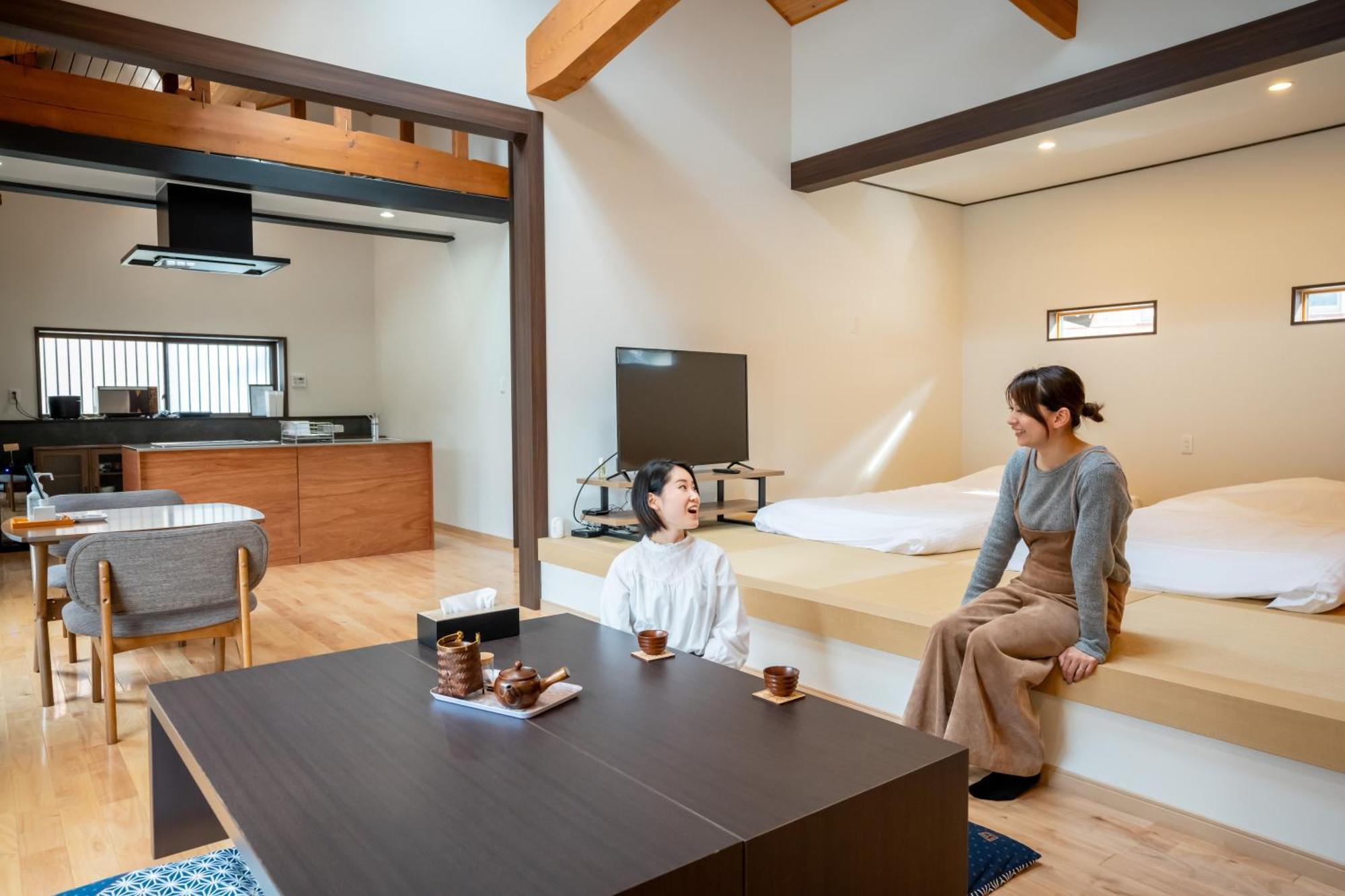 Villa Miyako 源泉かけ流し客室温泉ヴィラ みやこ別邸 Goto Exteriör bild