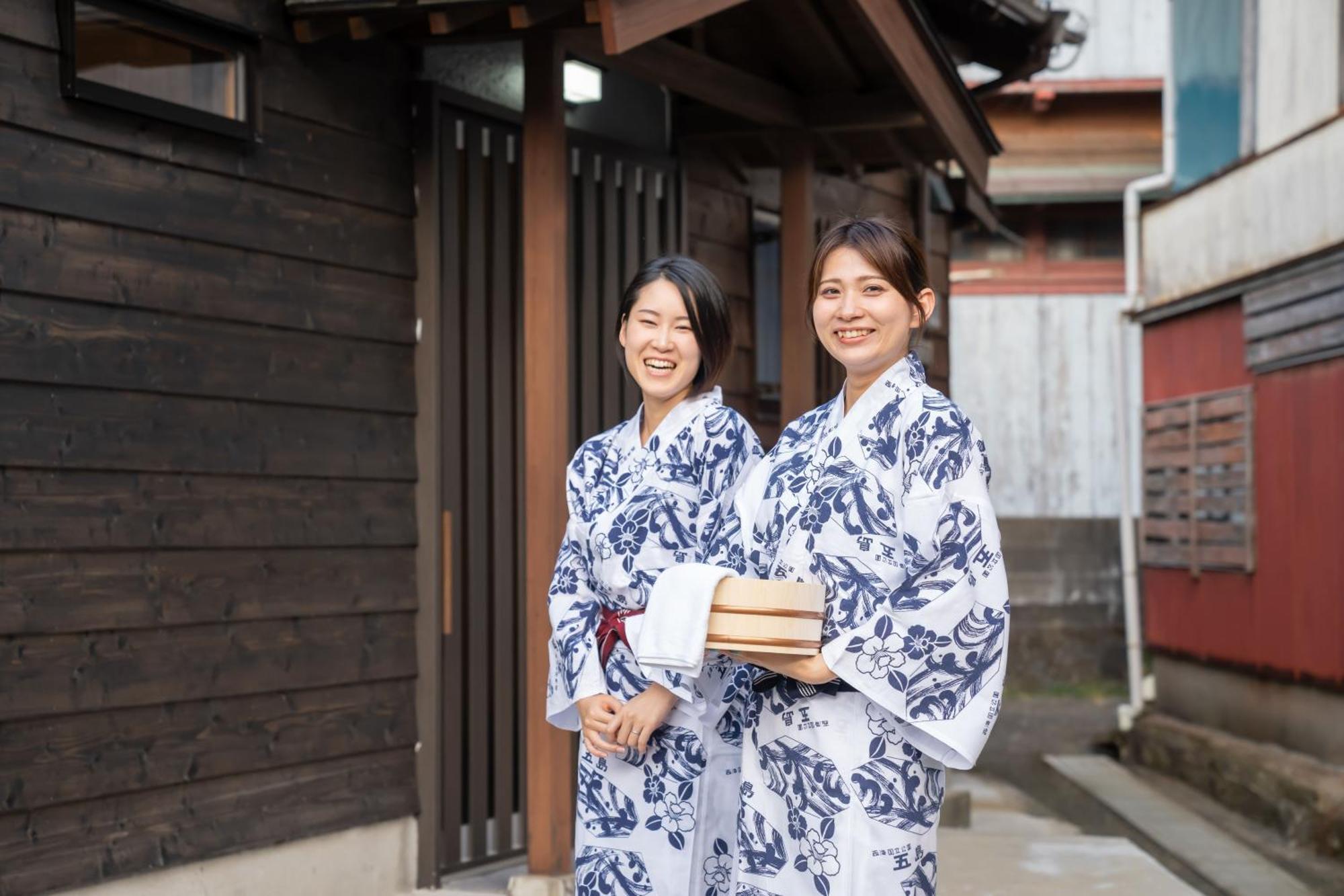 Villa Miyako 源泉かけ流し客室温泉ヴィラ みやこ別邸 Goto Exteriör bild